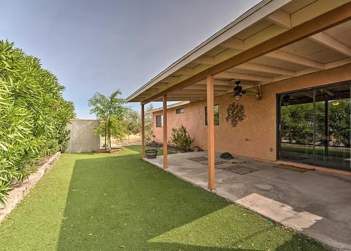 Updated Family - 2 Blocks To Colorado River! Holiday home